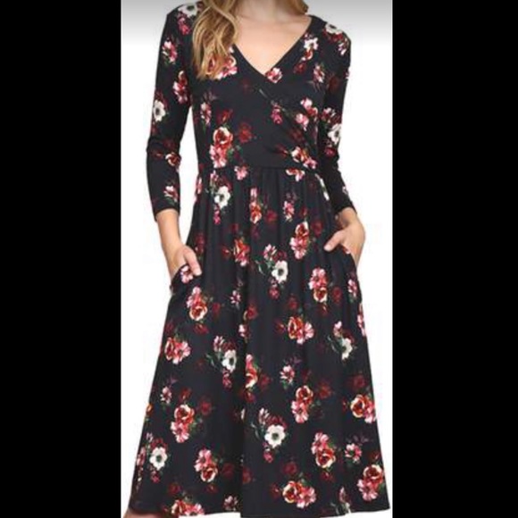 riah fashion Dresses & Skirts - 3/$25! NWOT black floral long sleeved midi dress